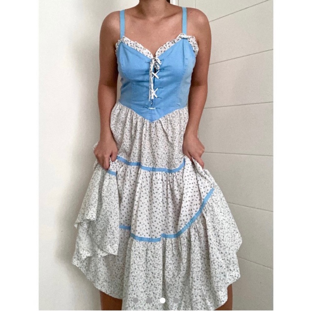 ISO!!!Vintage Blue and floral lace up dress